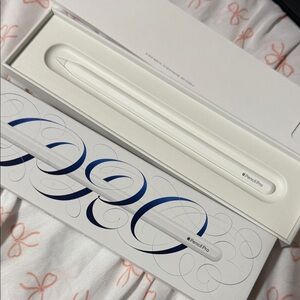 Apple Pencil Pro - Sleek White